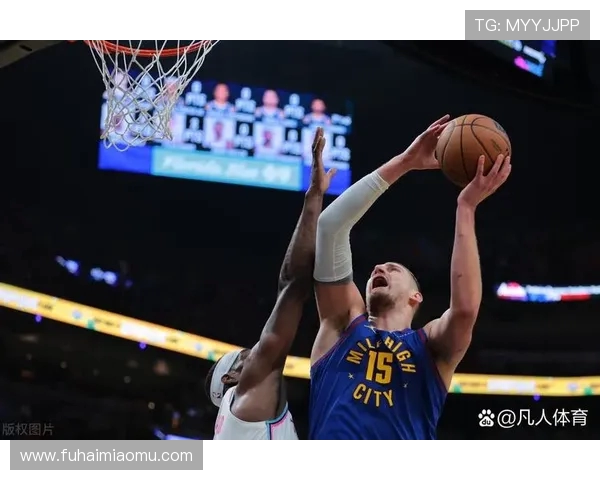 约基奇开季三连三双10中9高效贡献25分19篮板10助攻带领掘金胜利